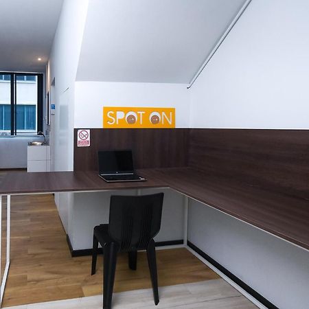 Spot On 89838 Lm Residence Miri Luaran gambar