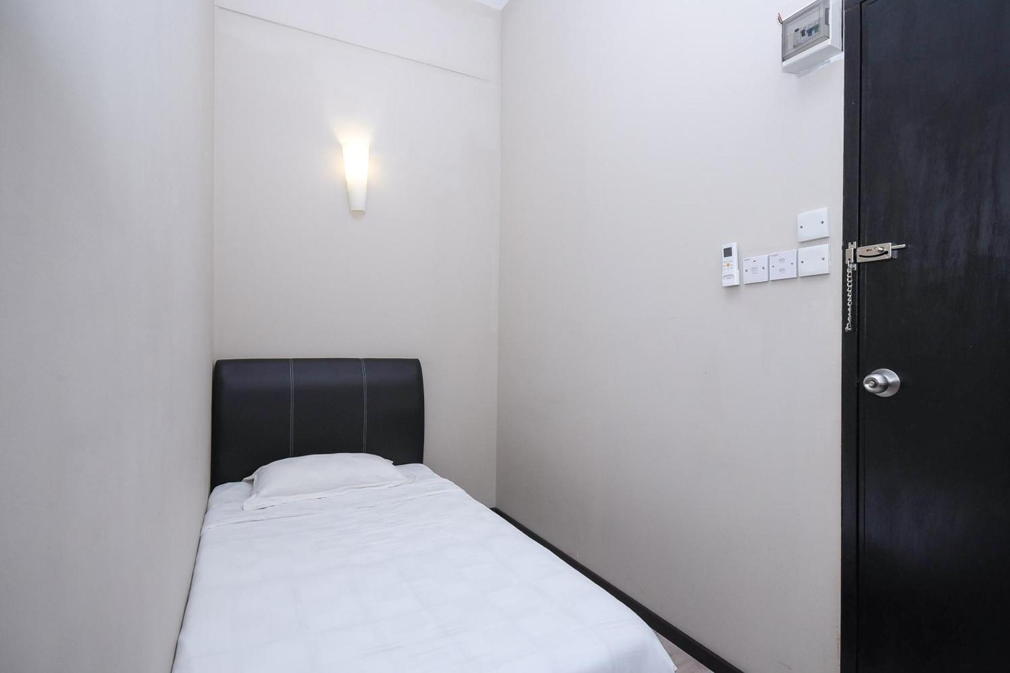 Spot On 89838 Lm Residence Miri Luaran gambar