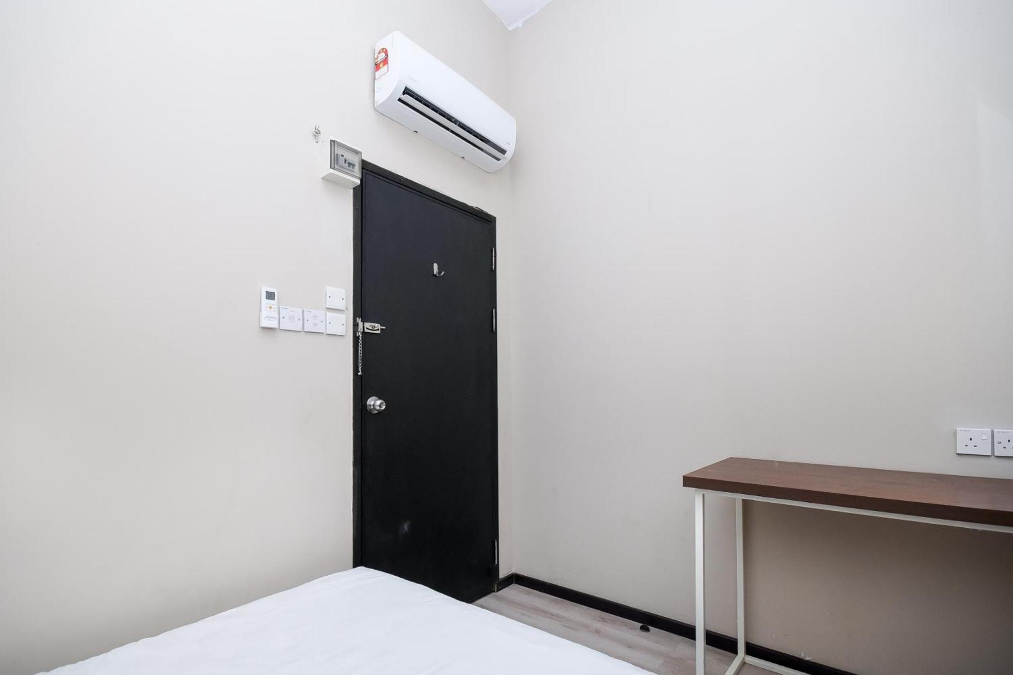 Spot On 89838 Lm Residence Miri Luaran gambar