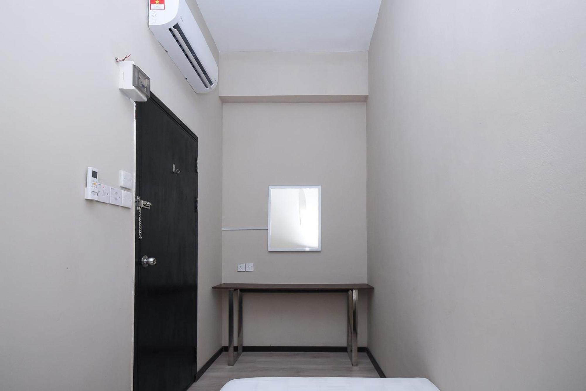 Spot On 89838 Lm Residence Miri Luaran gambar