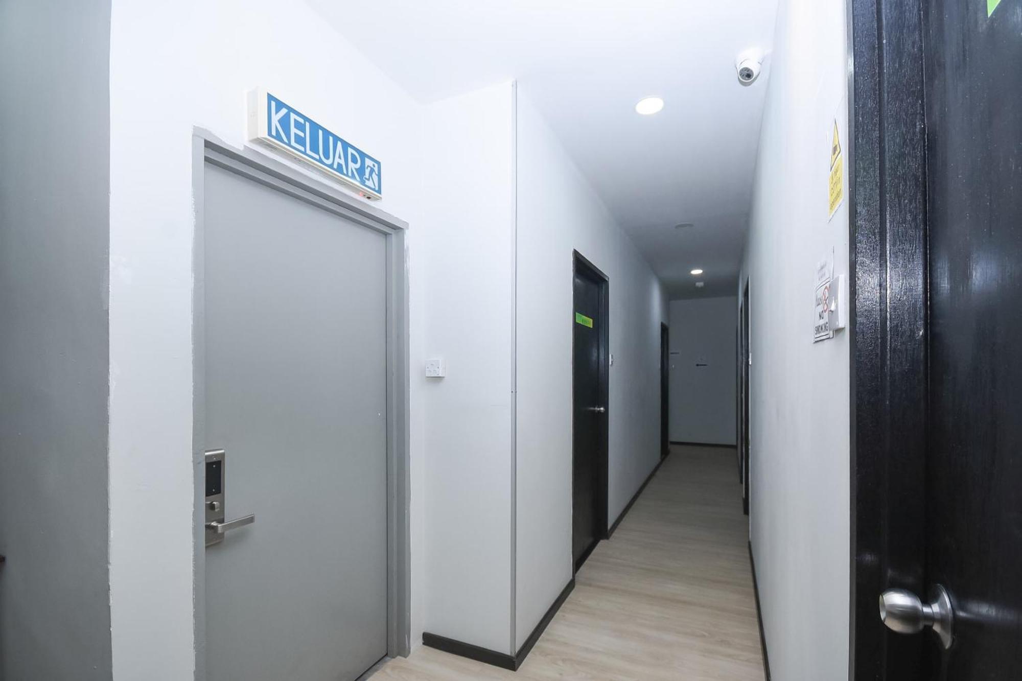 Spot On 89838 Lm Residence Miri Luaran gambar